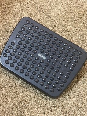 Fellowes Adjustable Black Foot Rest with Massage Nodules
